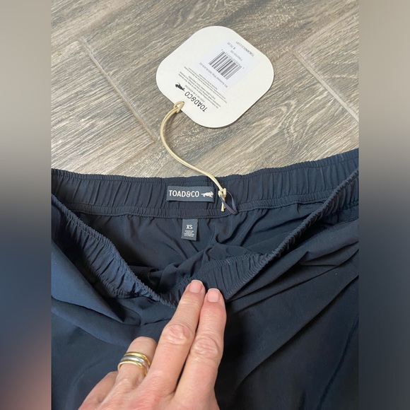 Toad & Co Skirt XSmall Black Sunkissed Wrap Skirt Pockets NWT - Picture 2 of 6